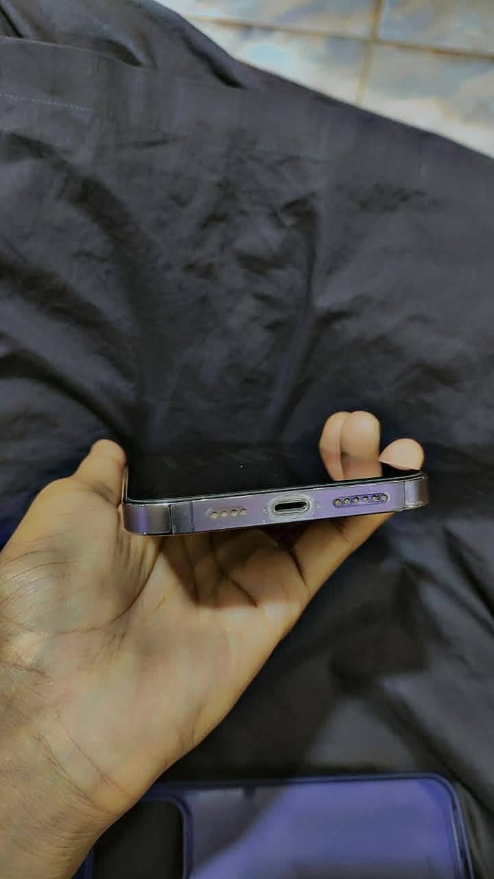 Apple iPhone 14 Pro Max 4