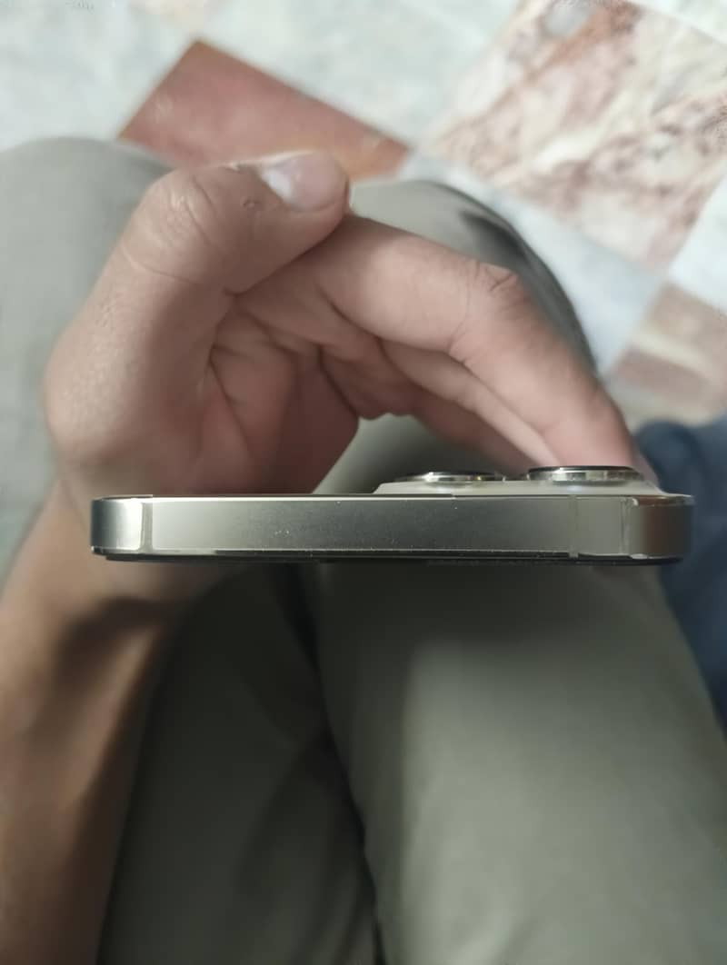 Apple iPhone 13 Pro Max 5
