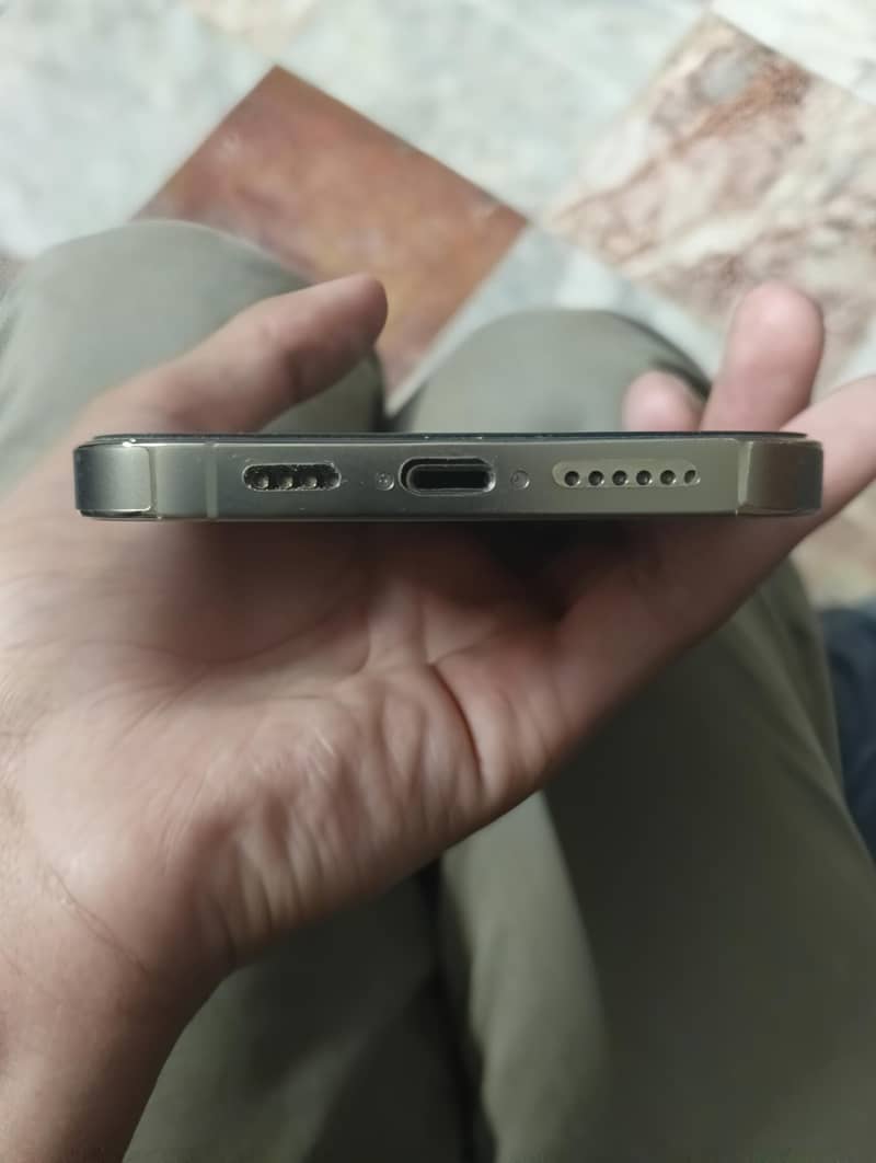 Apple iPhone 13 Pro Max 8