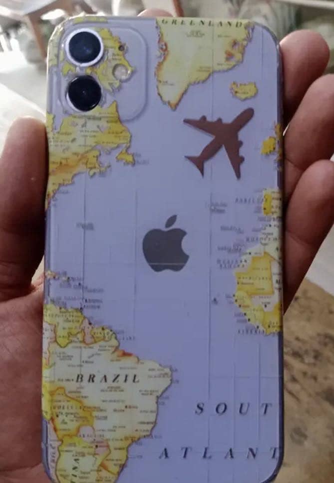 Apple iPhone 11 3