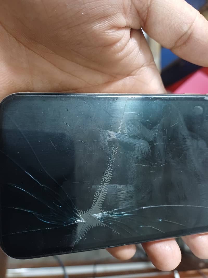 Apple iPhone XS 3