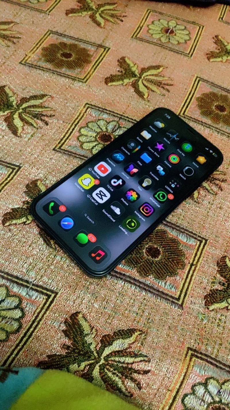 Apple iPhone 12 0