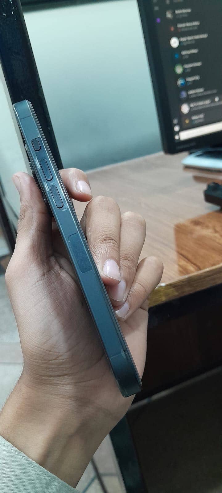 Apple iPhone 15 Pro 7