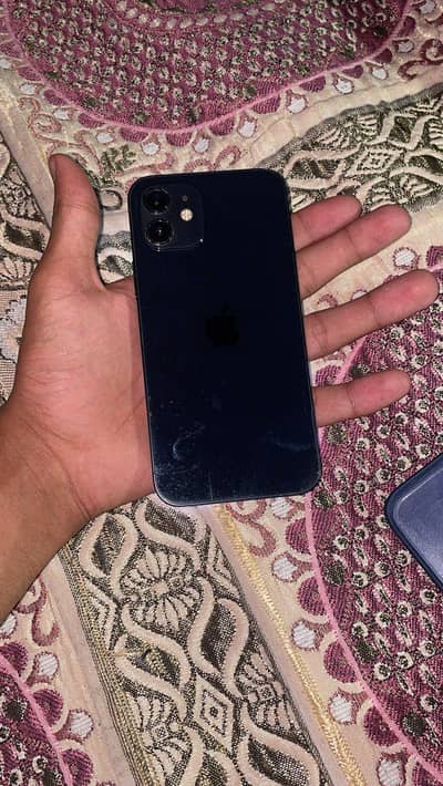 Apple iPhone 12