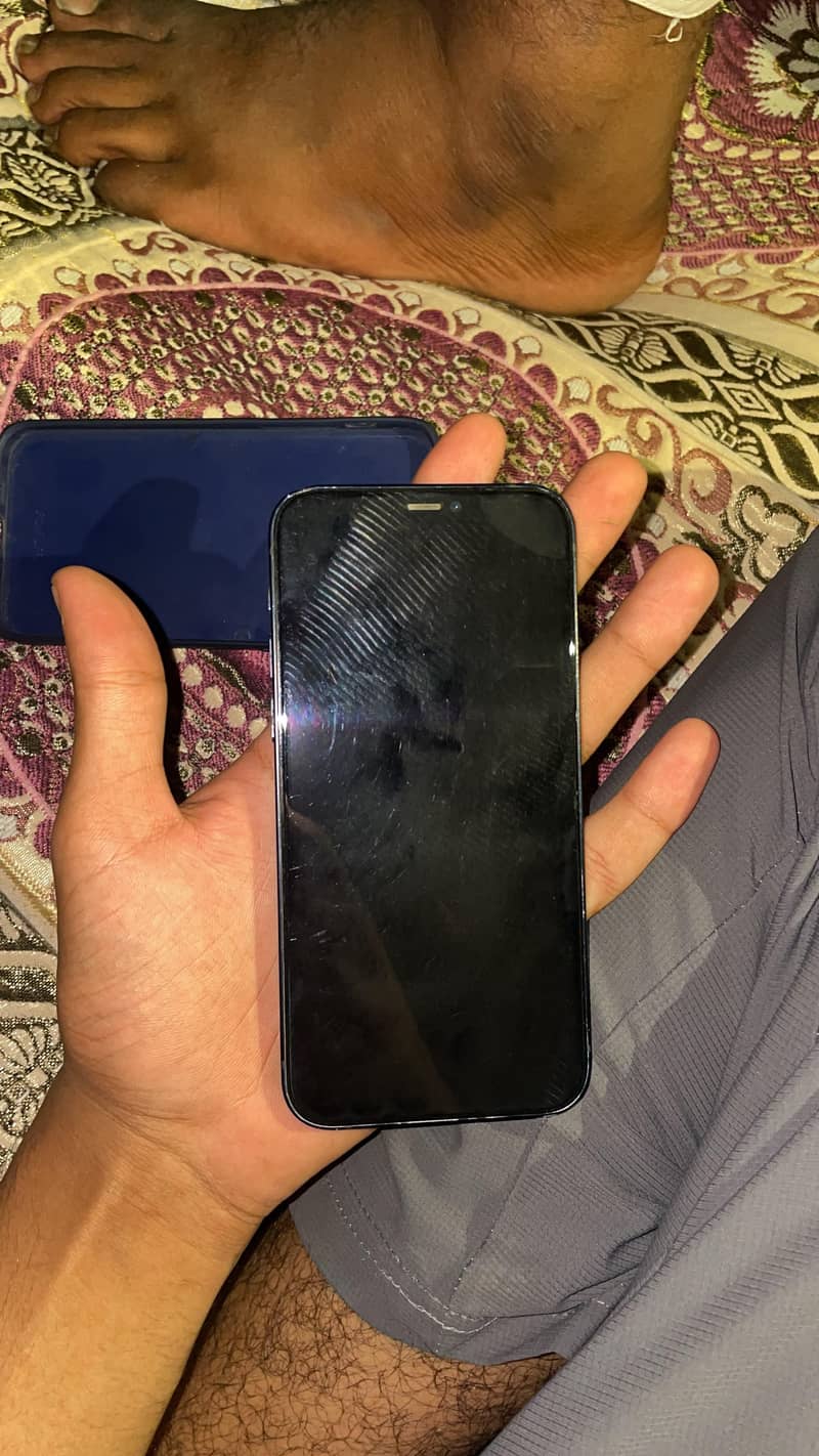 Apple iPhone 12 5