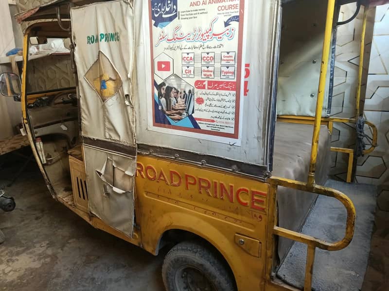 Auto Rikshaw Good Condition 7