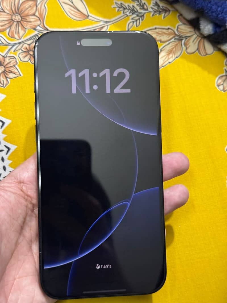 Apple iPhone 16 Pro Max 1