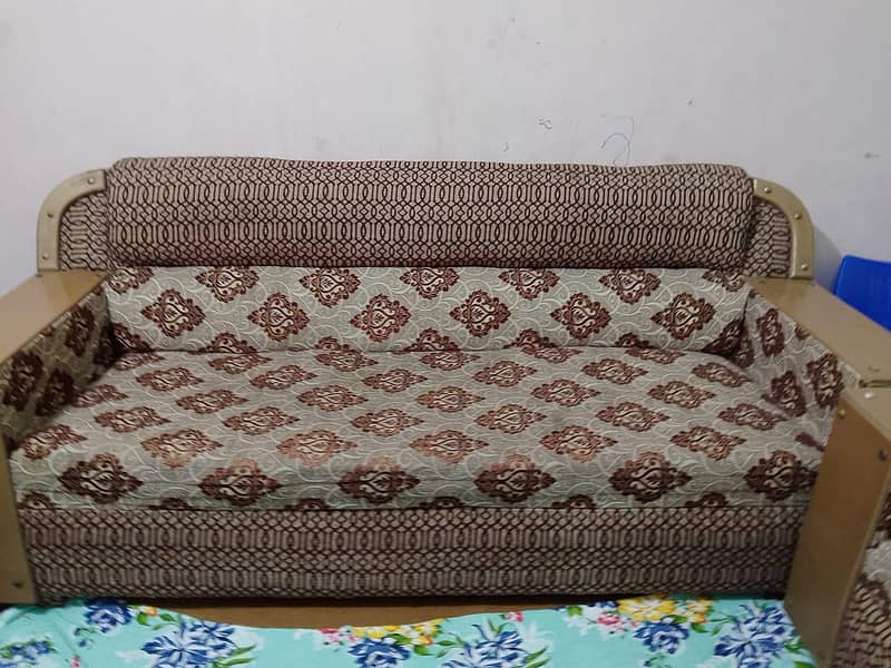 bes dressing and sofa set 2