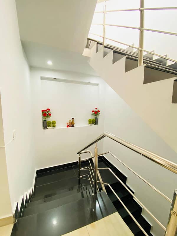 Second Floor like new 3