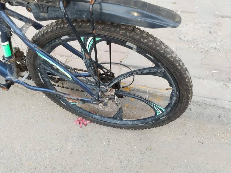 use bicycle 3
