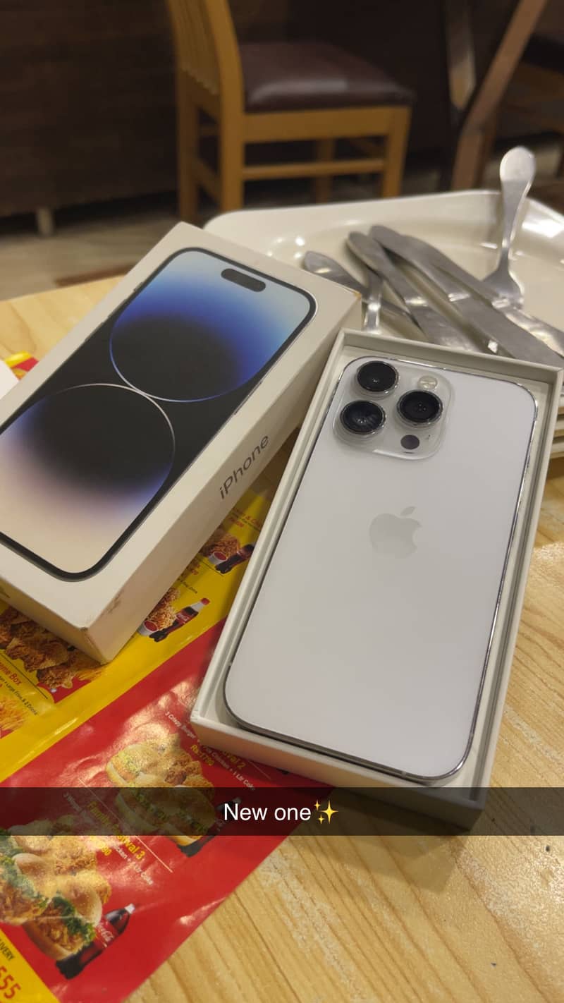 Apple iPhone 14 Pro 0