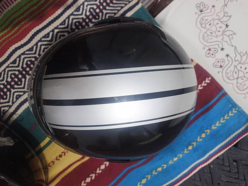 helmet 4