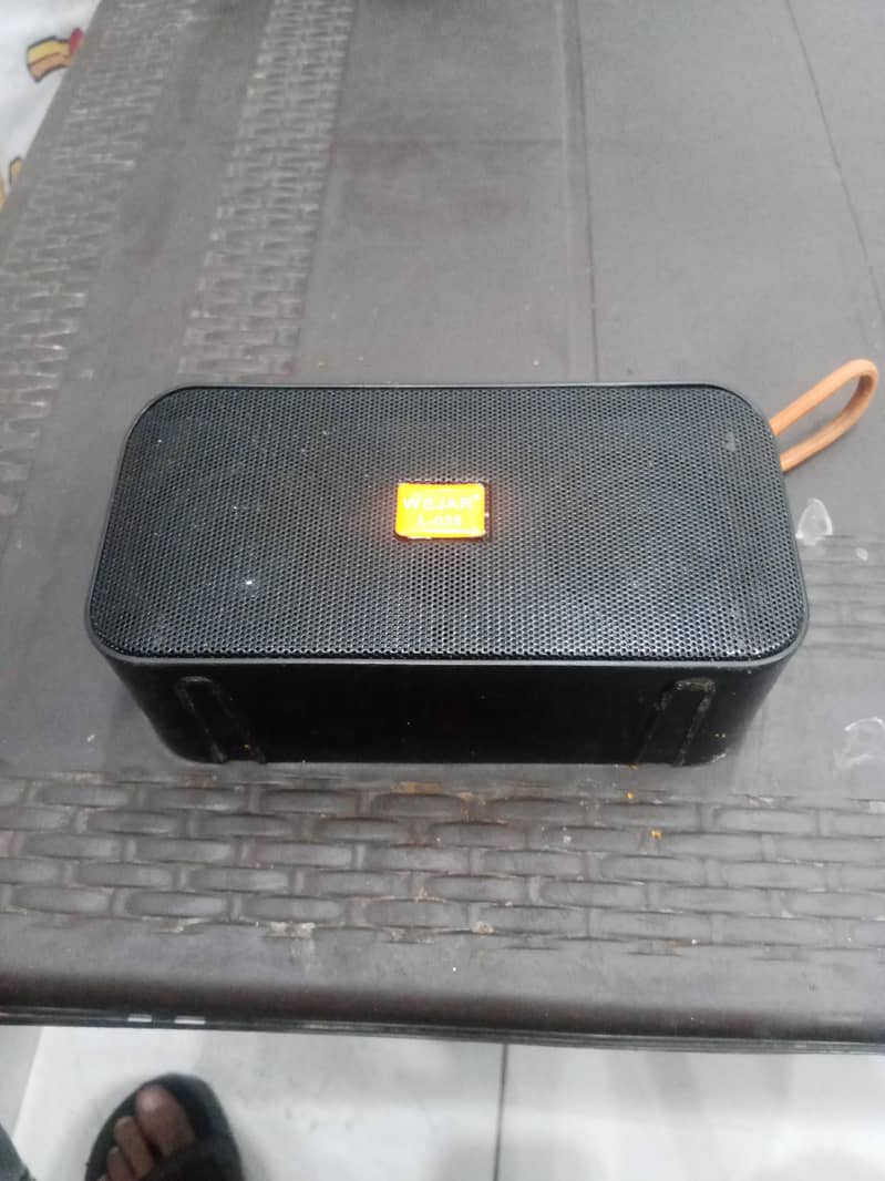 Bluetooth speaker 0