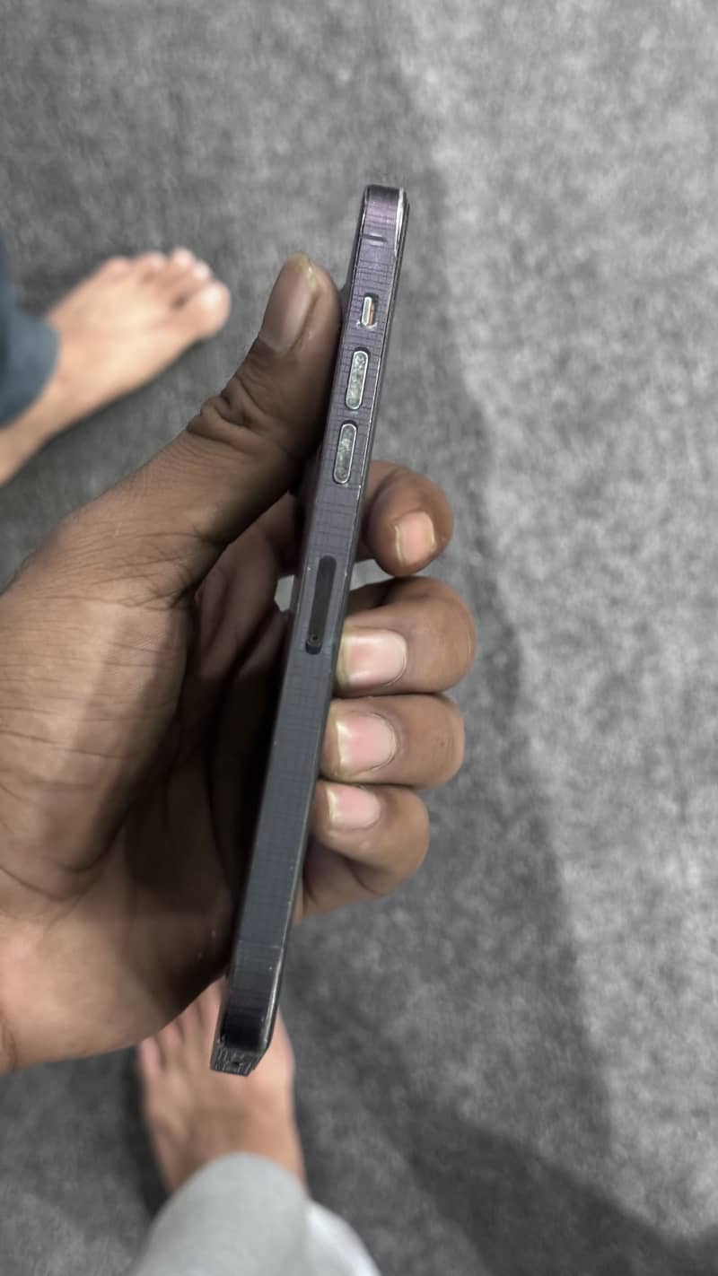 Apple iPhone 14 Pro Max 4