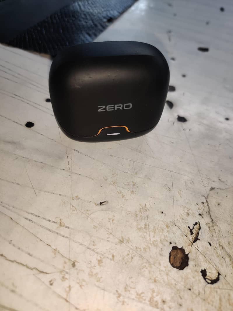 zero ear bhuds 0