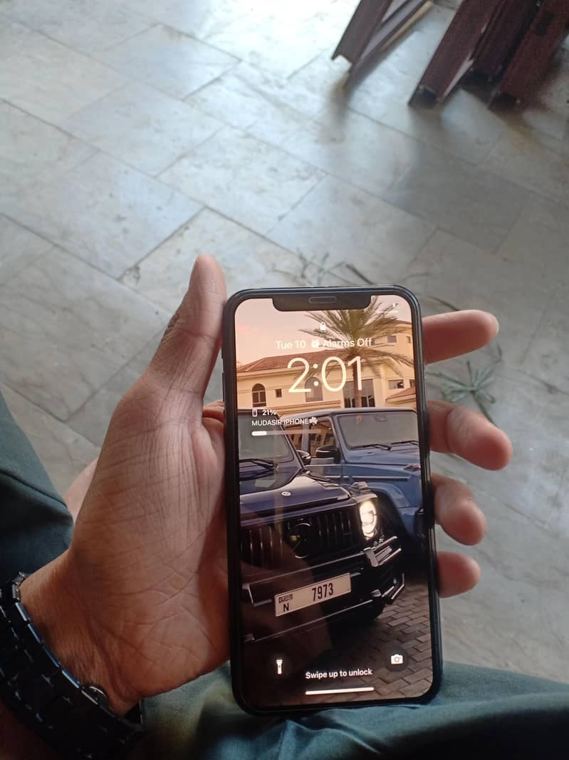 Apple iPhone X 3