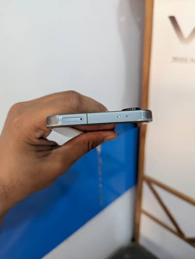 Samsung Mobile S24 fE