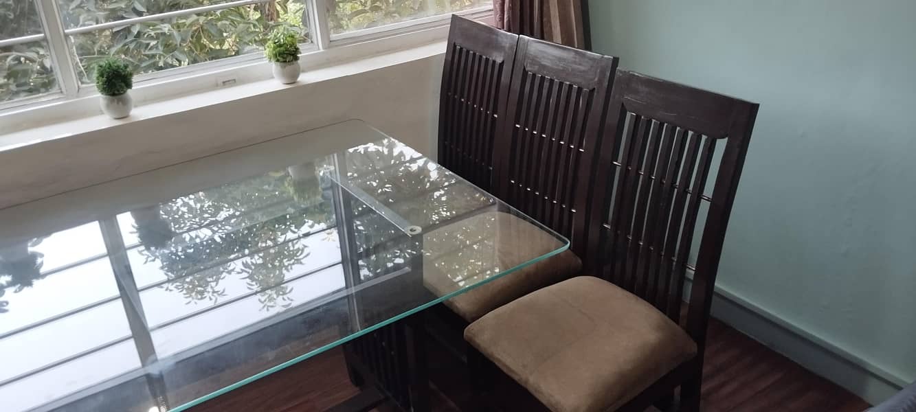 six seater dining table 4