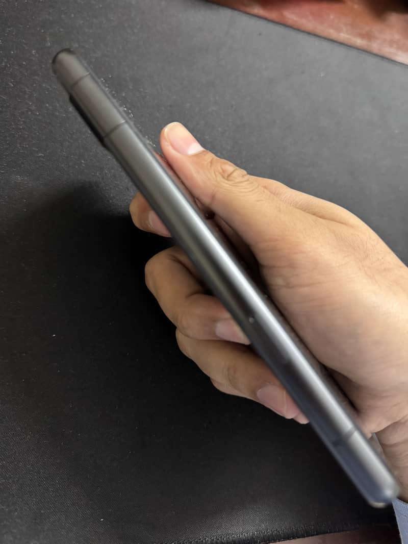 Google Pixel 7a 4