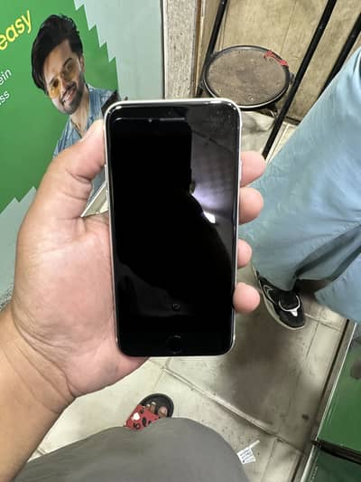 Apple iPhone SE 2020