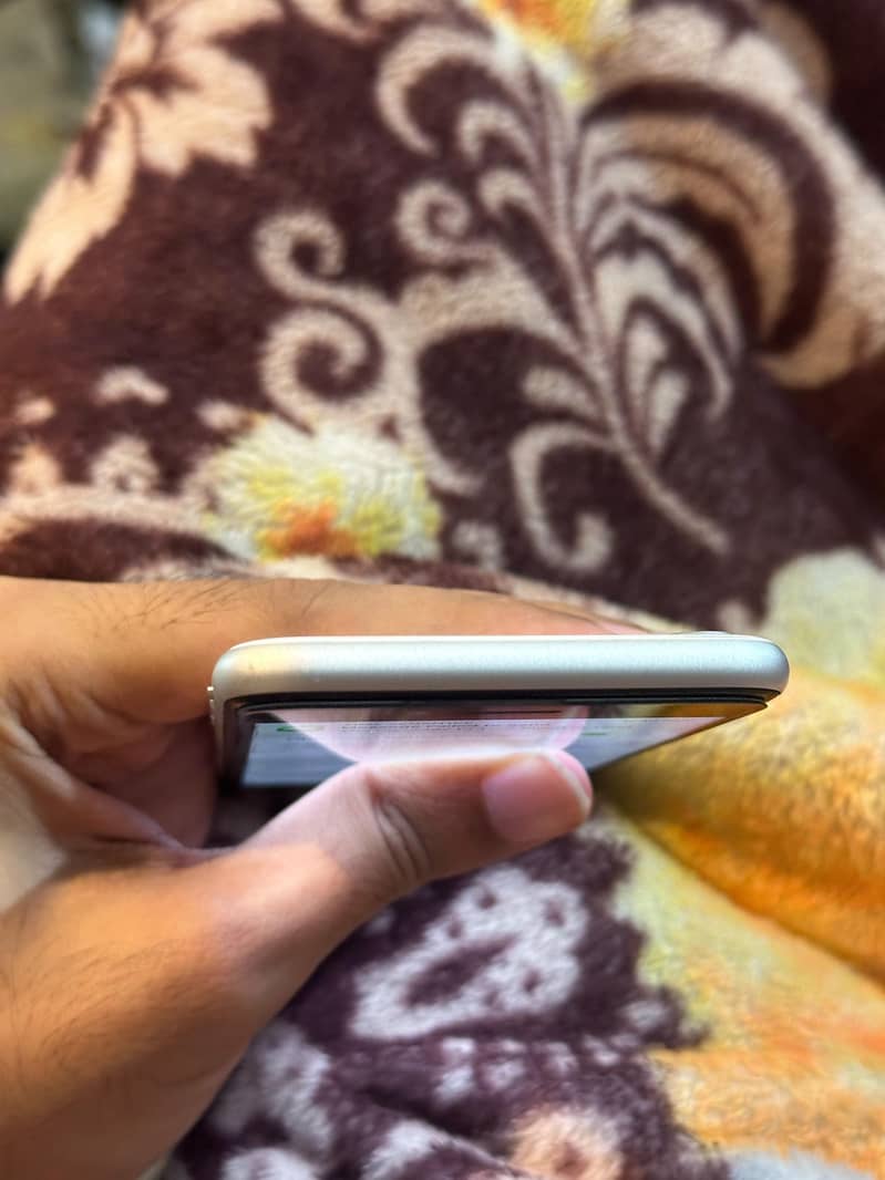 iPhone SE 2 2