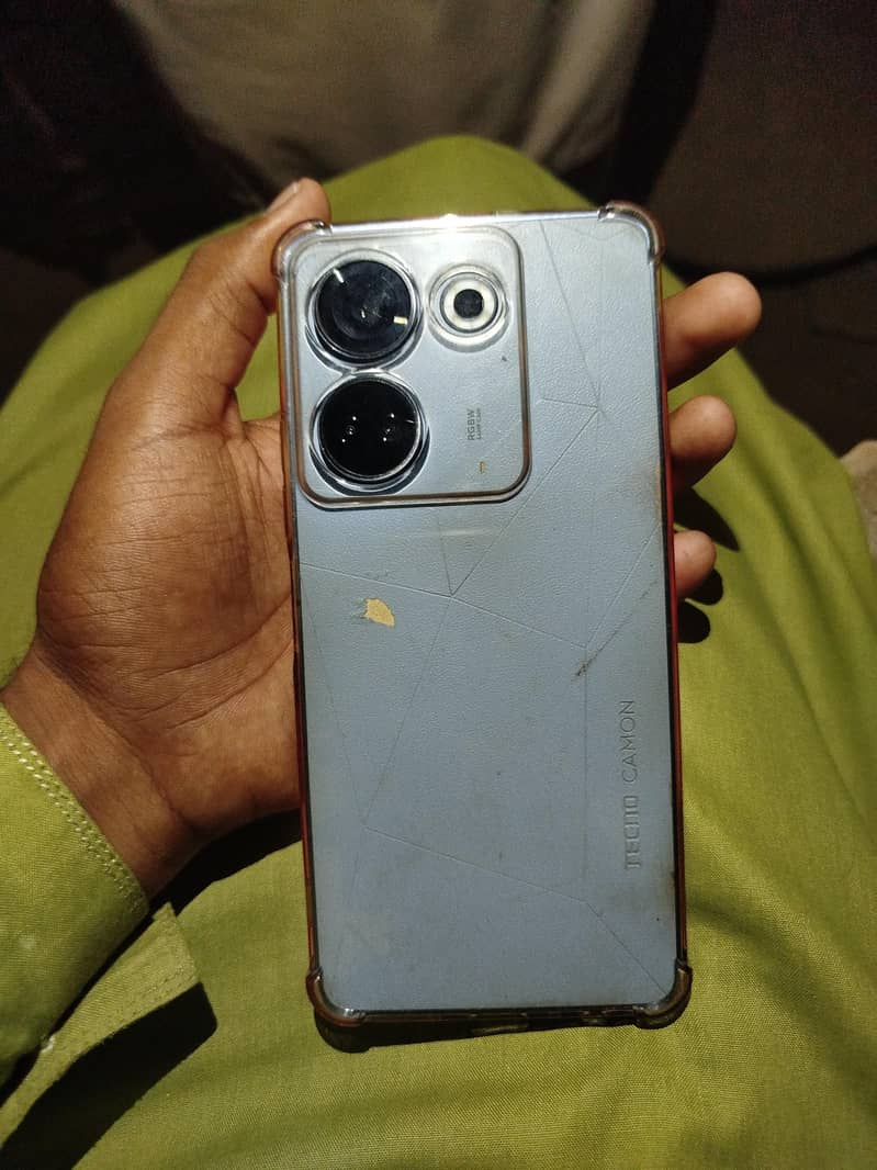 Tecno CAMON 20 0
