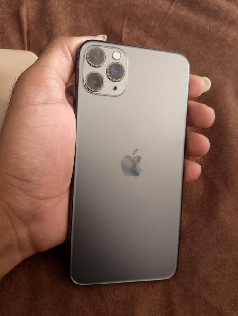 Apple iPhone 11 Pro Max 5