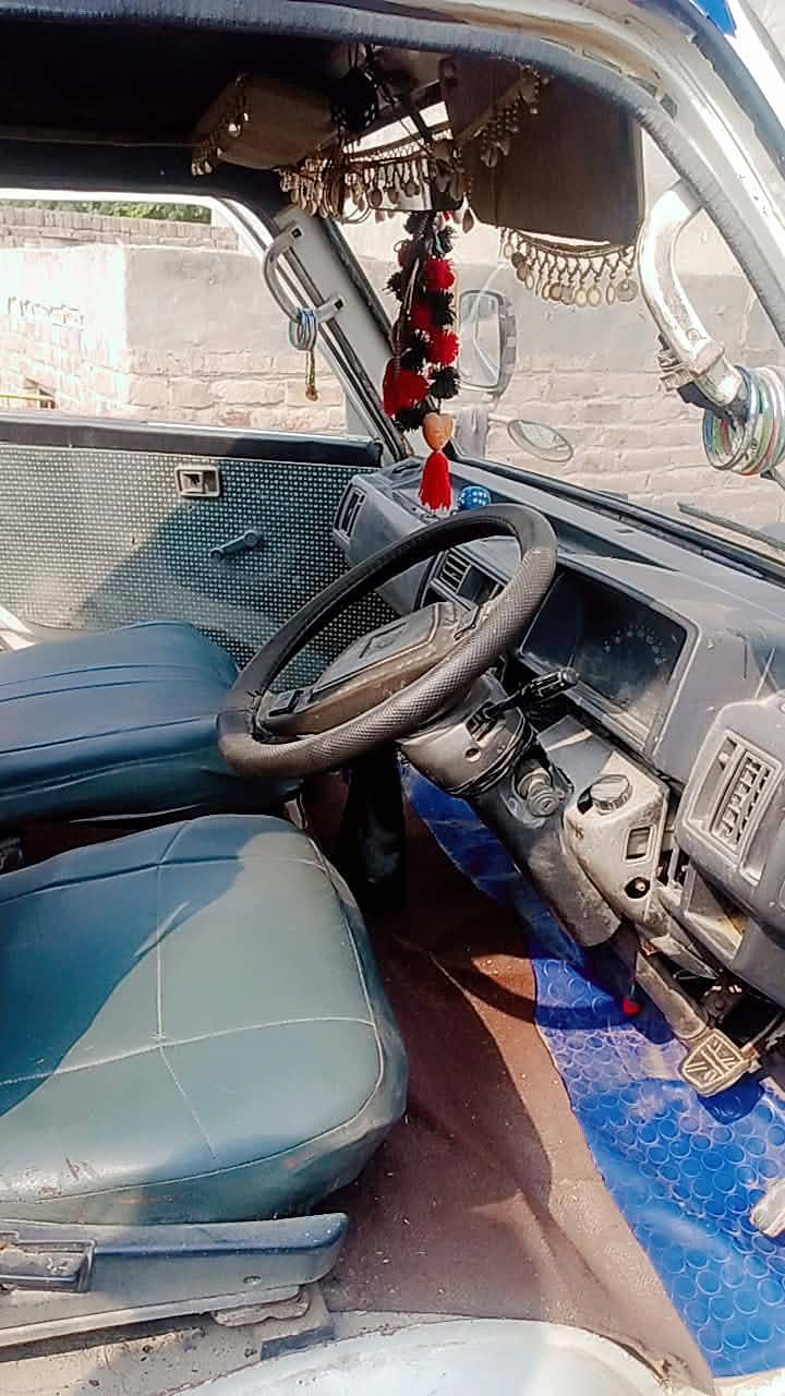 MAZDA VAN 7