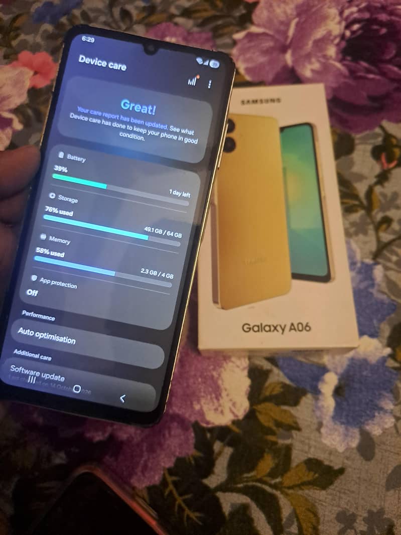 Samsung Mobile A06 4