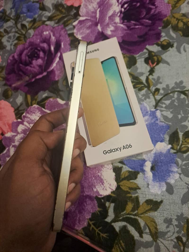 Samsung Mobile A06 6