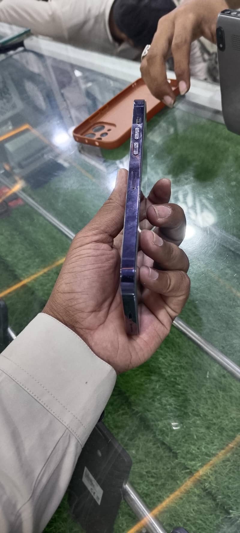 Apple iPhone 14 Pro Max 1