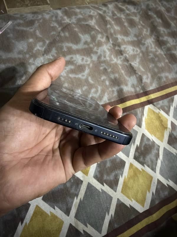 iphone 15 pro max 1