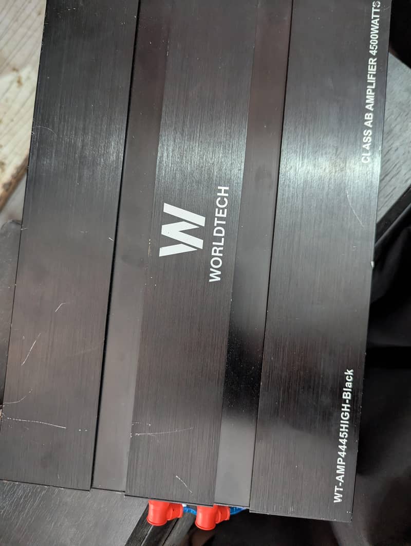4 channel Amplifier 0