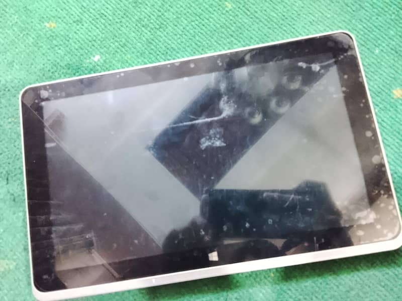 Laptop plus Tablet 6
