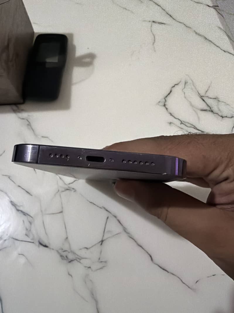 Apple iPhone 14 Pro Max 1