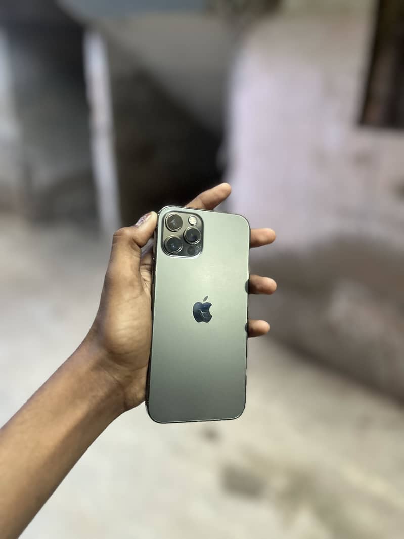 Apple iPhone 12 Pro 0