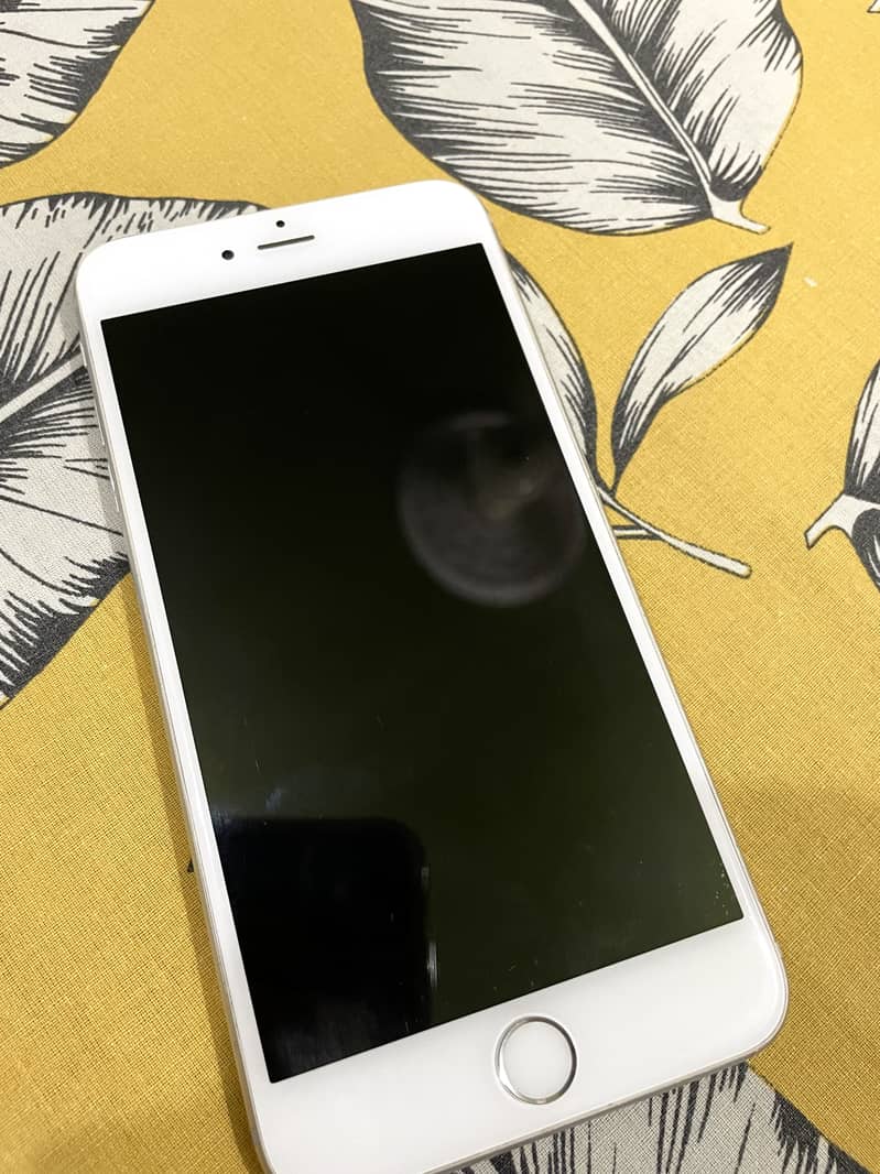 Apple iPhone 6 Plus 1