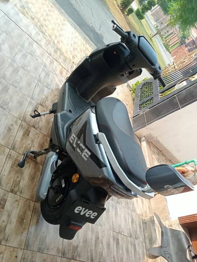 Evee Gen-Z 3 months used 2500 driven
