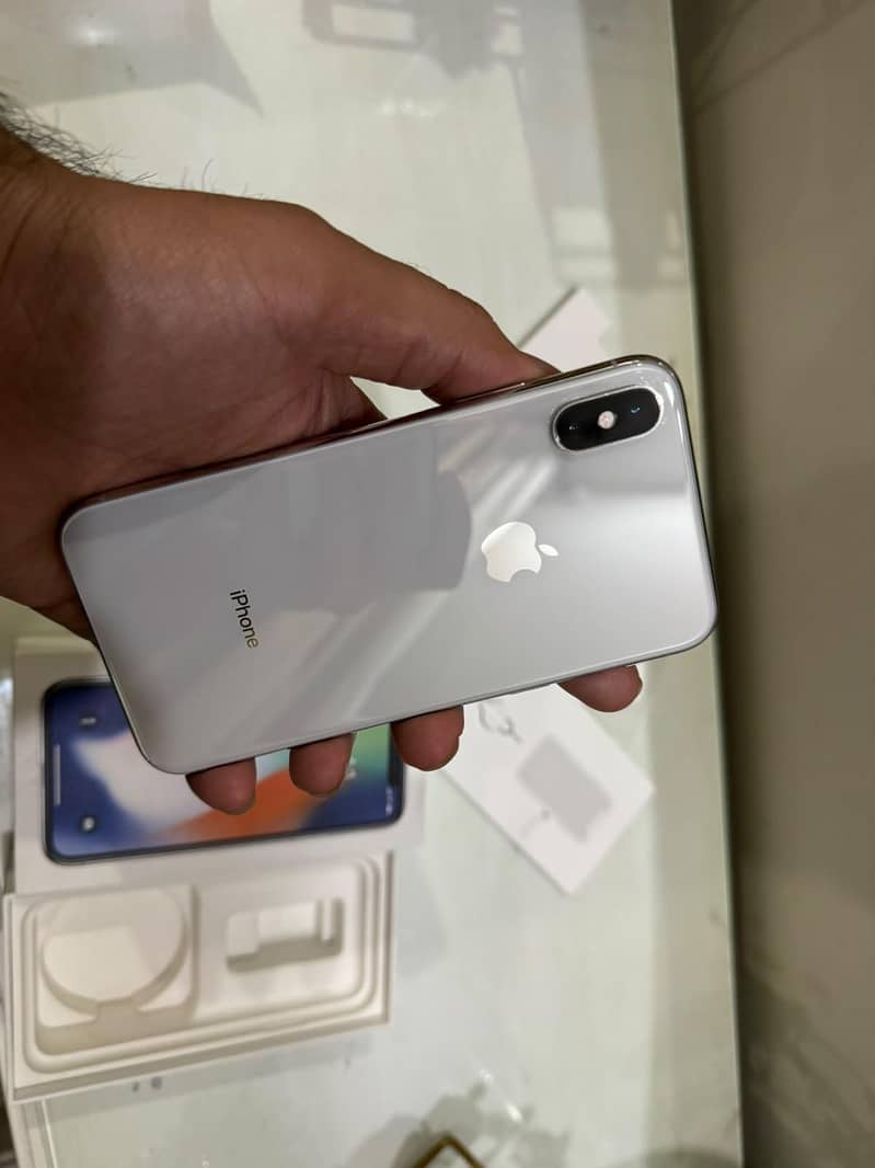 Apple iPhone X 2