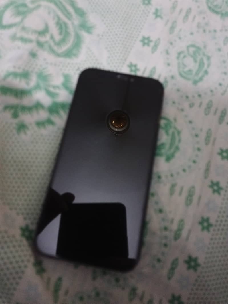 Apple iPhone 12 mini 0