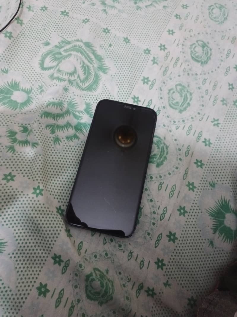 Apple iPhone 12 mini 1