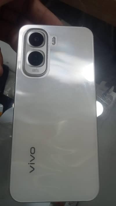 vivo y500