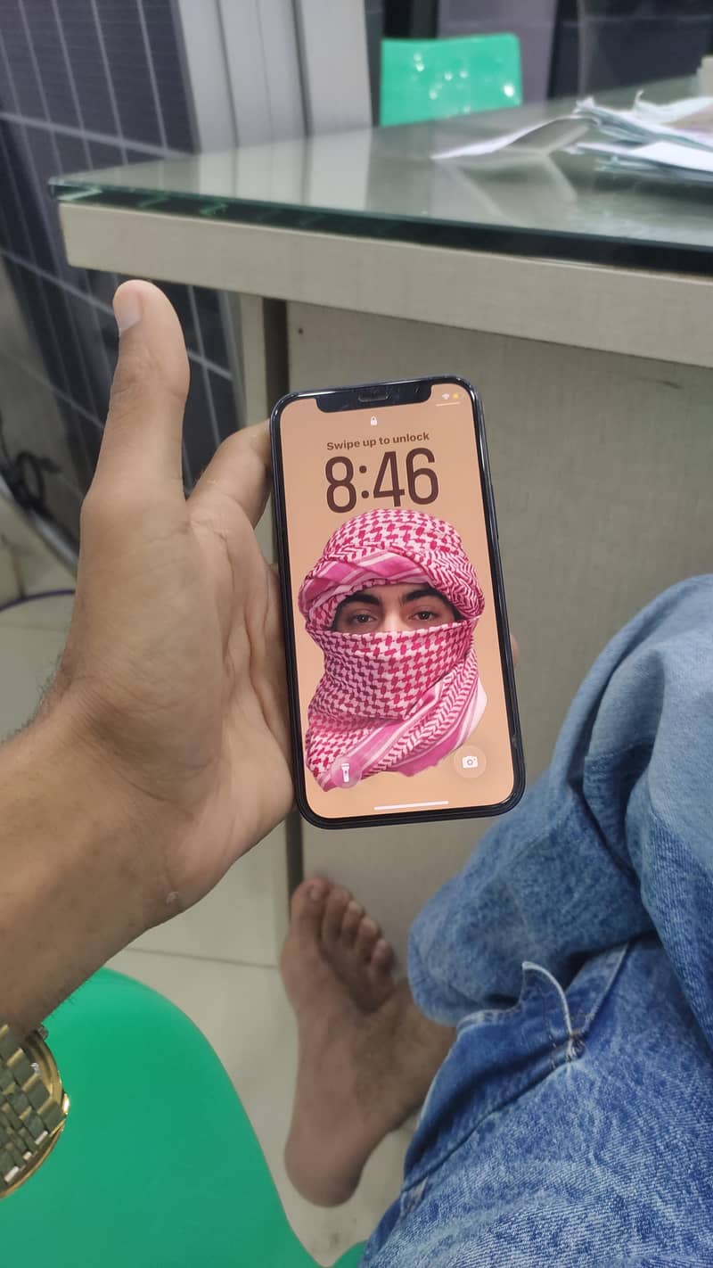 Apple iPhone 12 1