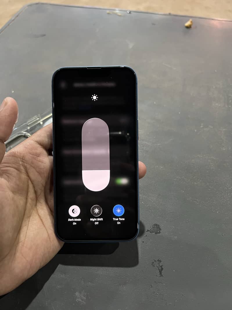 Apple iPhone 13 2