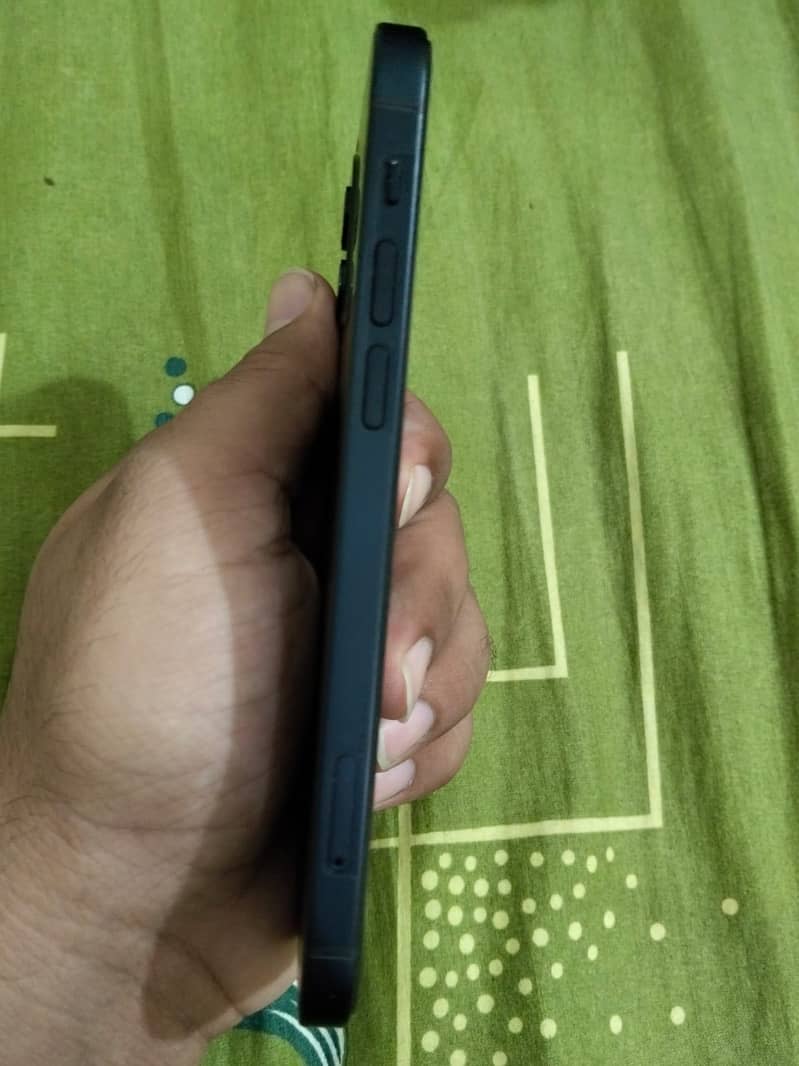 Apple iPhone 12 2