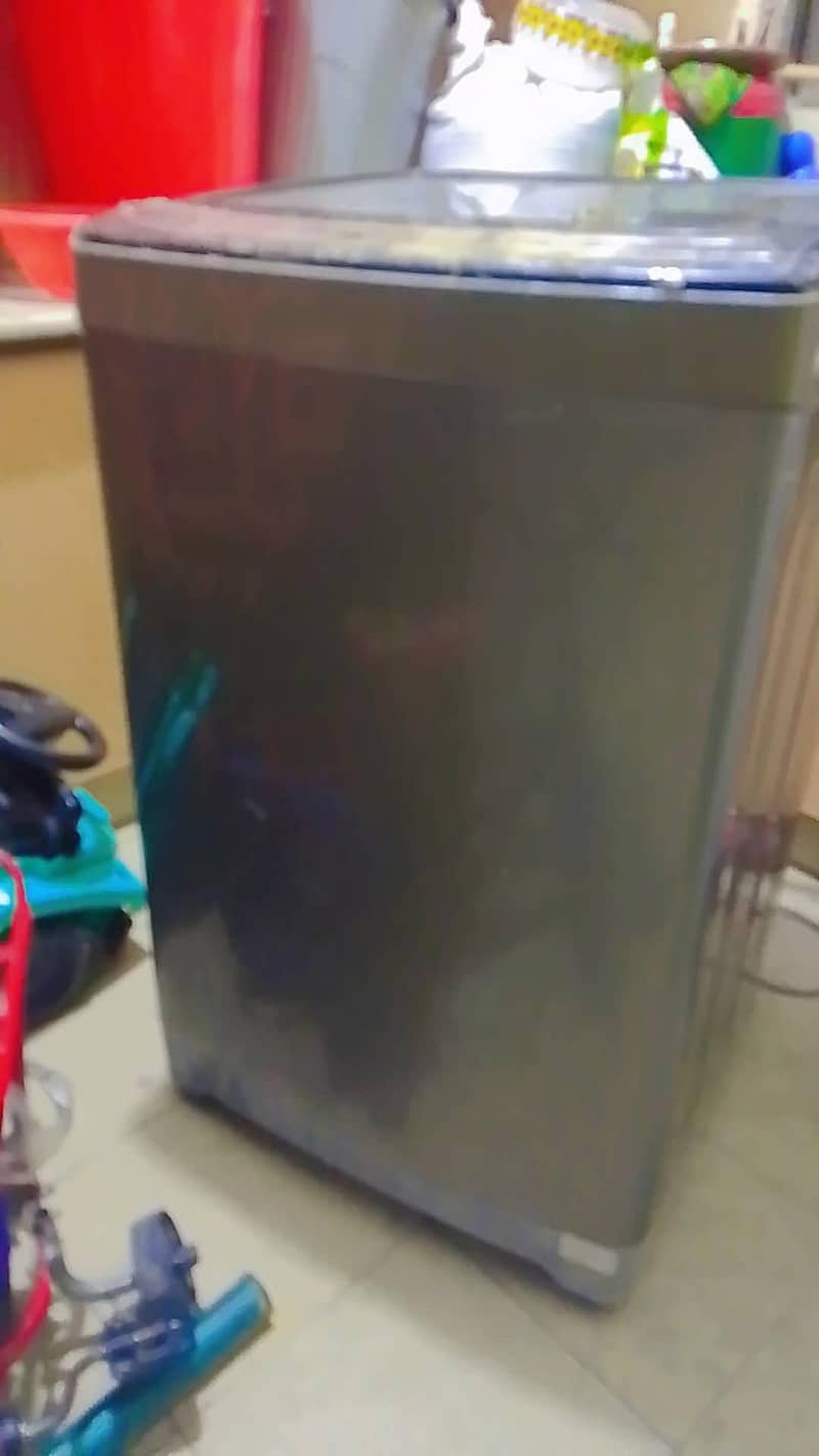 Automatic Washing Machine – Good Condition 2