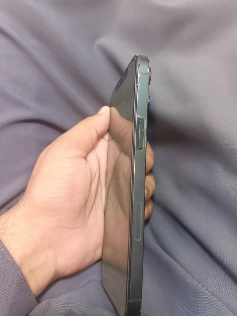 Apple iPhone 12 Pro Max jv 4