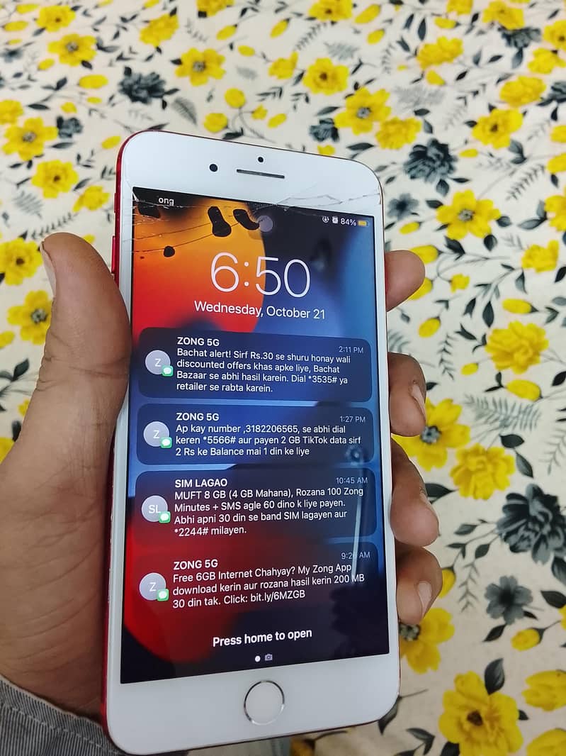 Apple iPhone 7 Plus 0