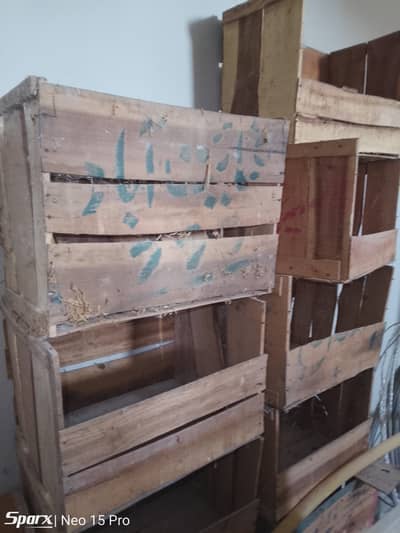 Hen eggs laying wooden box RS. 15