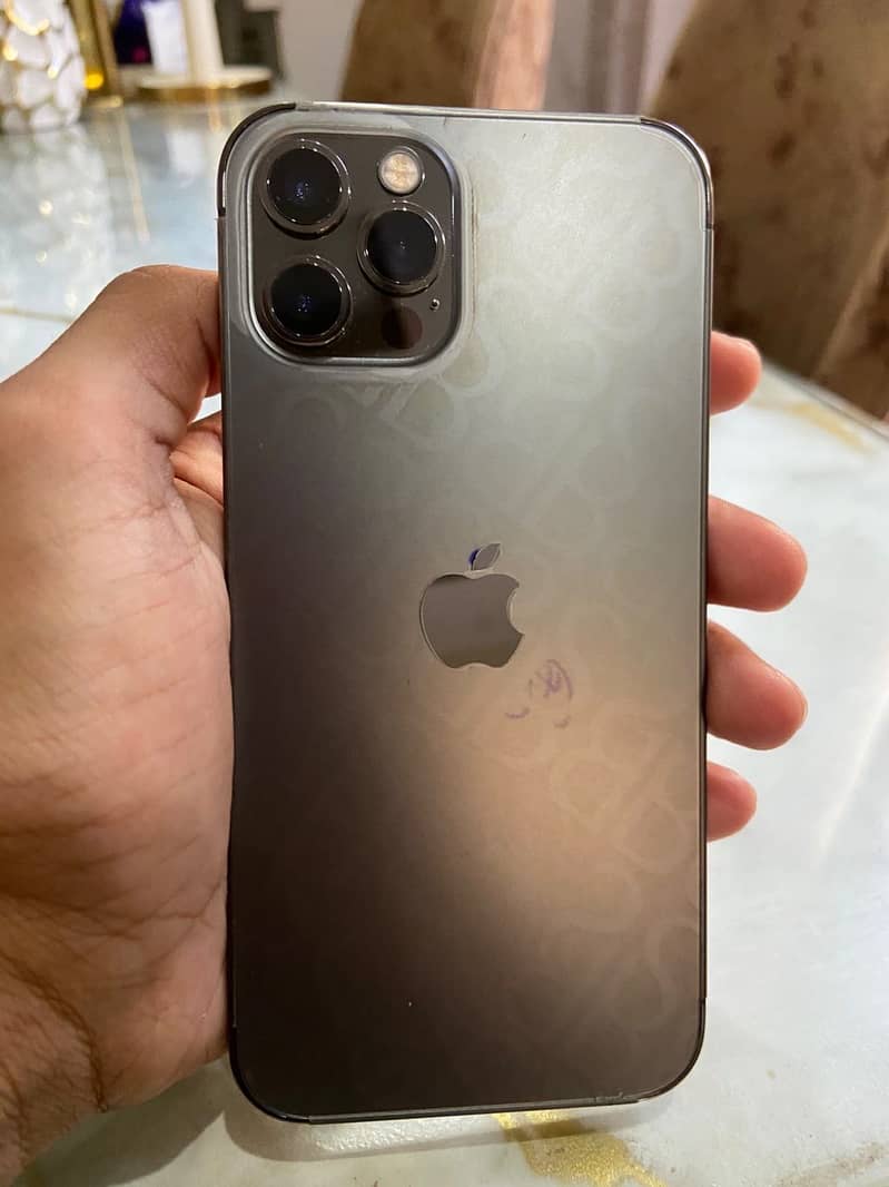 Apple iPhone 12 Pro 1